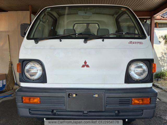 Mitsubishi Minicab Truck 1993 thumbnail 3