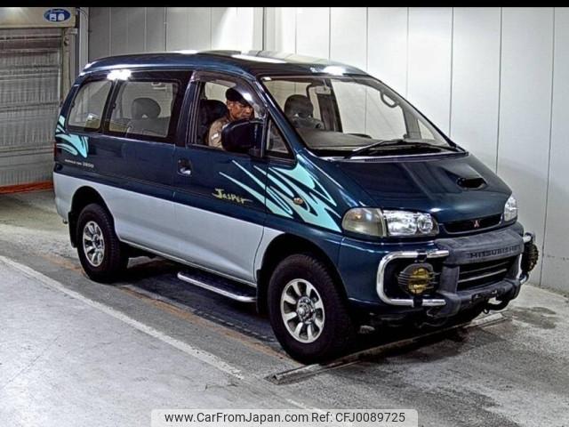 Mitsubishi Delica Spacegear 1996