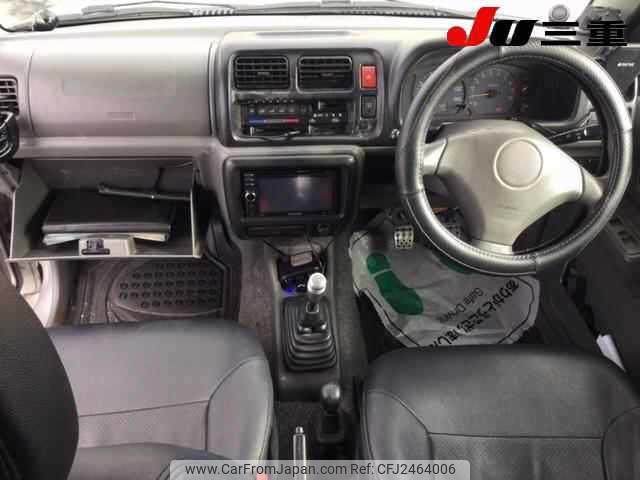 Suzuki Jimny 2001 thumbnail 9