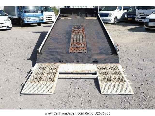 Mitsubishi Fuso Canter 2000 thumbnail 10