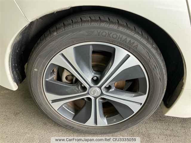 Nissan Leaf thumbnail 10