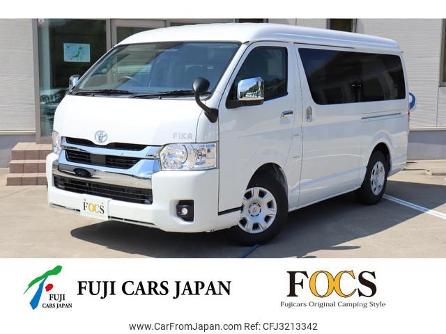 Toyota Hiace Wagon