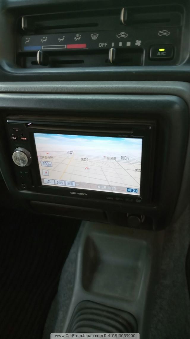 Suzuki Jimny 2000 thumbnail 24