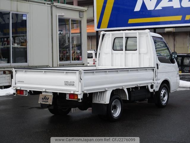 Mitsubishi Delica Truck 2001 thumbnail 7