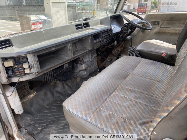Mitsubishi Fuso Canter 1991 thumbnail 11