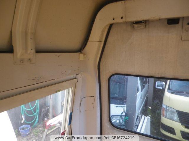 Isuzu Elf Ut 1999 thumbnail 13
