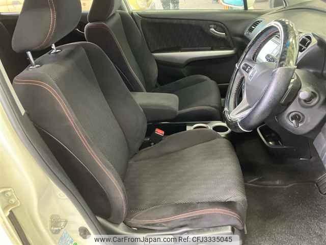 Honda Stream thumbnail 8
