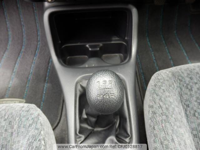 Isuzu Gemini 2000 thumbnail 11
