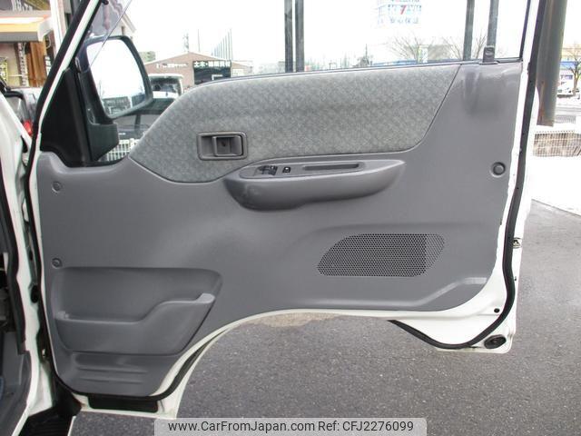 Mitsubishi Delica Truck 2001 thumbnail 29