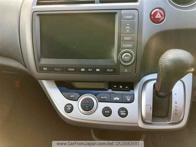 Honda Stream thumbnail 7