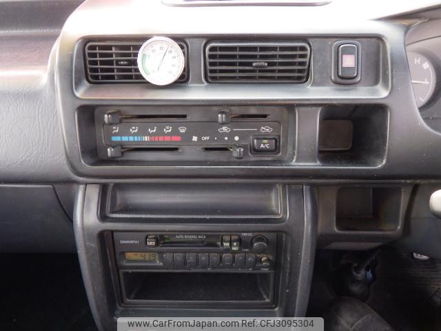 Daihatsu Hijet Truck 2001 thumbnail 19