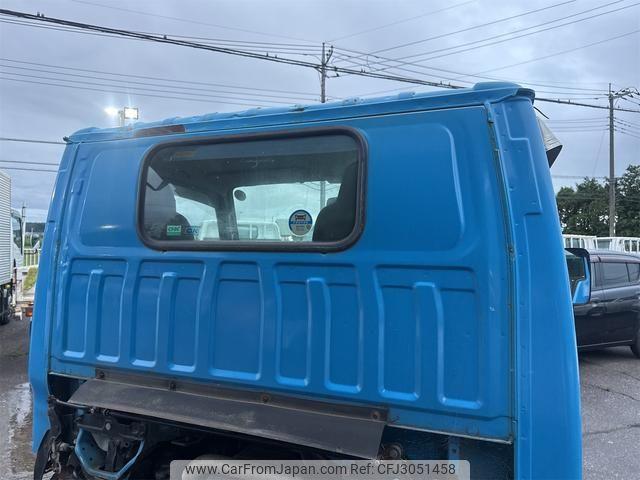 Isuzu Elf Truck 2001 thumbnail 19