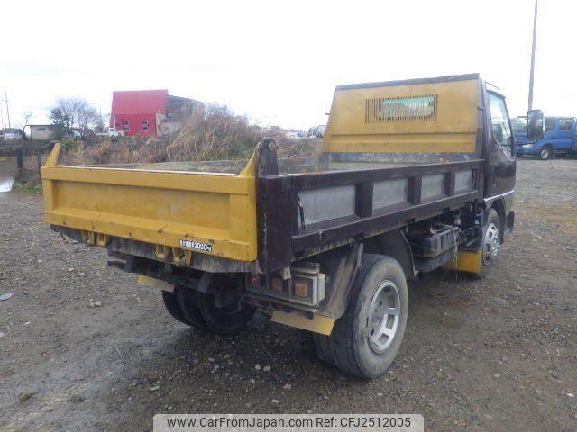 Mitsubishi Fuso Canter 1997 thumbnail 2