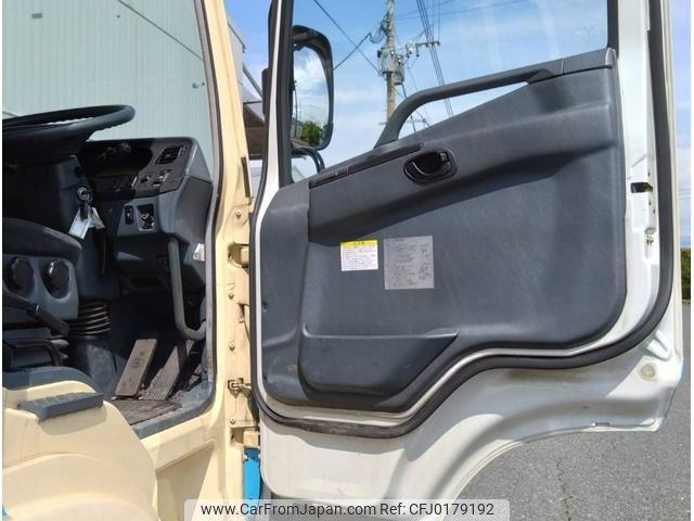 Mitsubishi Fuso Super Great 2000 thumbnail 12