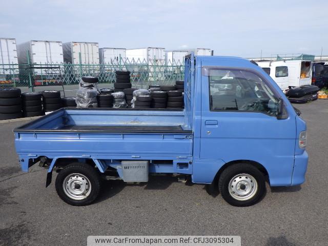 Daihatsu Hijet Truck 2001 thumbnail 4