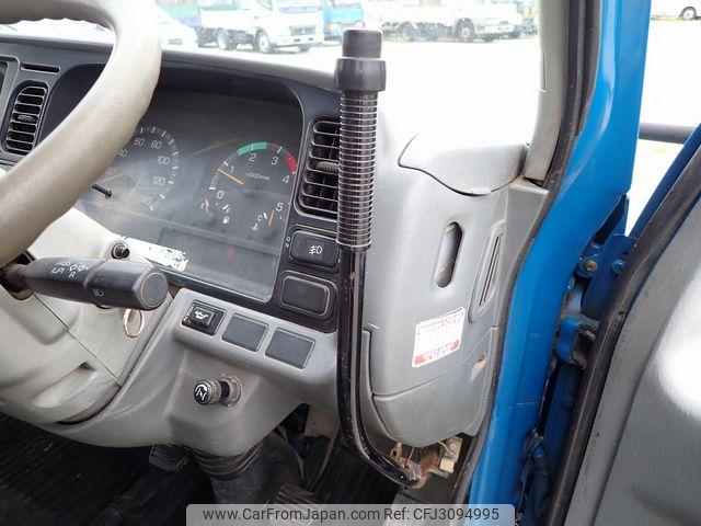 Mitsubishi Fuso Canter 1997 thumbnail 27