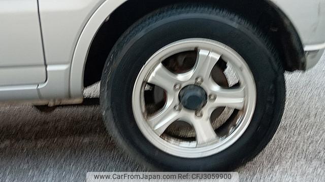Suzuki Jimny 2000 thumbnail 27