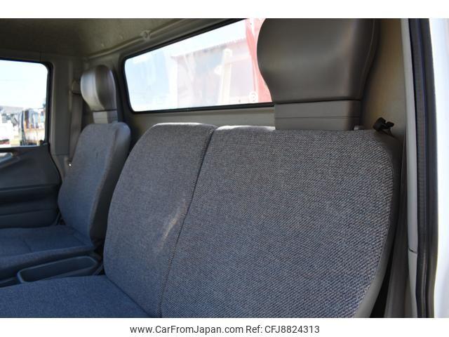 Mitsubishi Fuso Canter 1997 thumbnail 17
