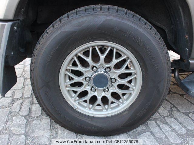 Isuzu Bighorn 2000 thumbnail 10