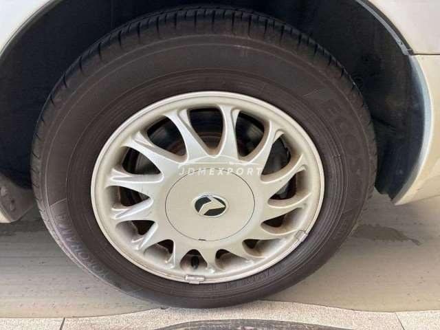 Toyota Progres 2001 thumbnail 4