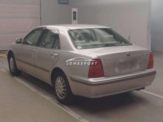 Toyota Progres 2001 thumbnail 6
