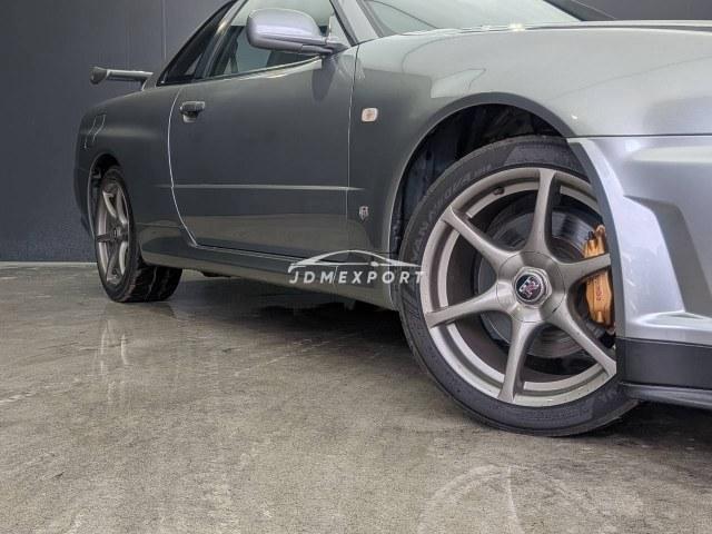 Nissan Skyline GT-R 2001 thumbnail 8