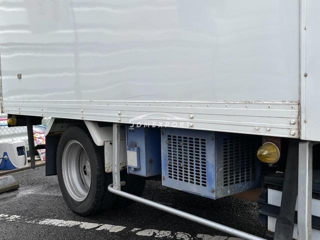 Mitsubishi Fuso Canter 1998 thumbnail 41