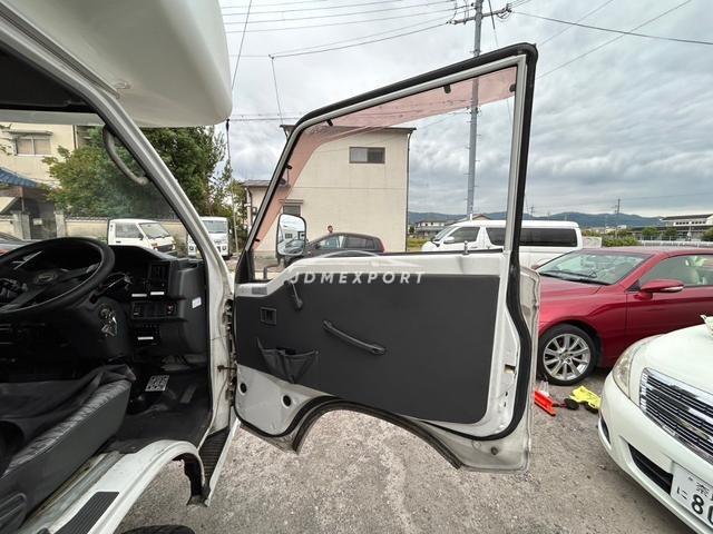 Mitsubishi Delica Truck 1995 thumbnail 11