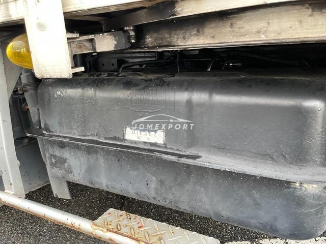 Mitsubishi Fuso Canter 1998 thumbnail 42