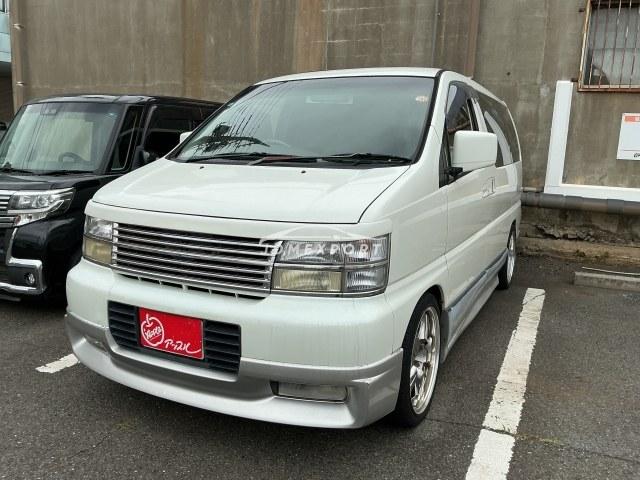 Nissan Elgrand 2000