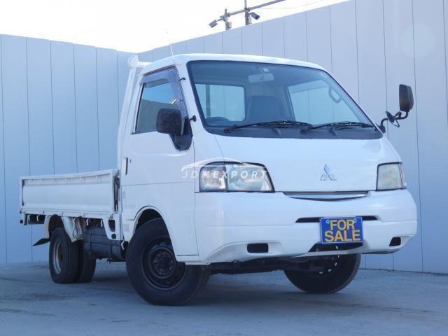 Mitsubishi Delica Truck 2001