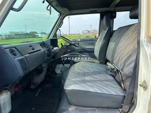 Toyota Hiace Truck 1989 thumbnail 48