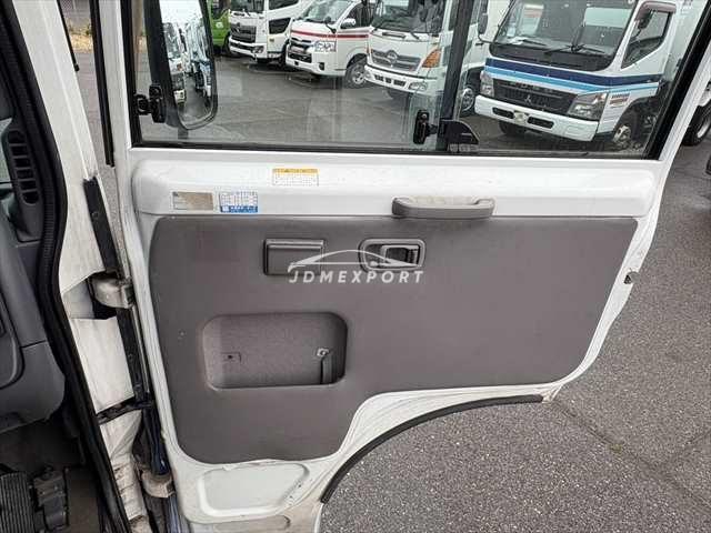 Nissan Civilian Bus 1999 thumbnail 19