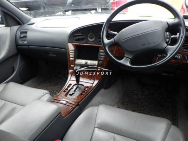 Nissan President 2000 thumbnail 3