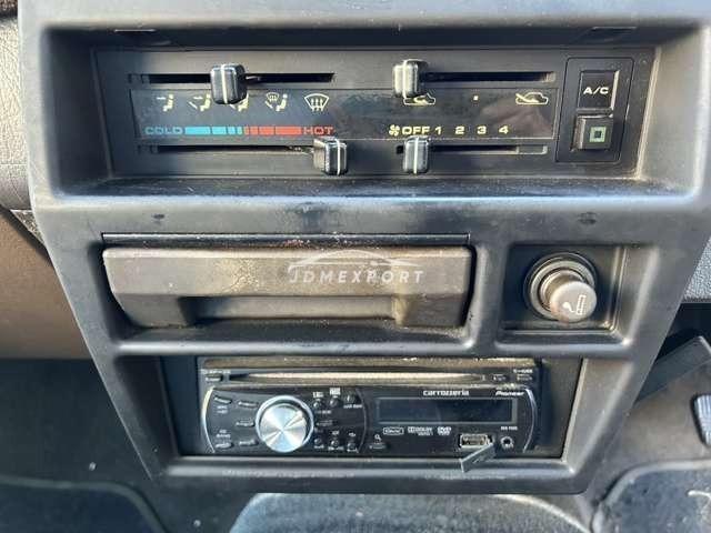 Nissan Datsun Truck 1990 thumbnail 13