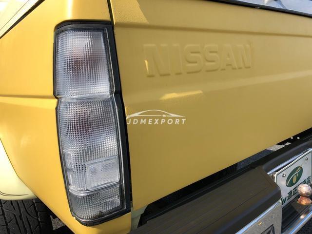 Nissan Datsun Truck 1989 thumbnail 18