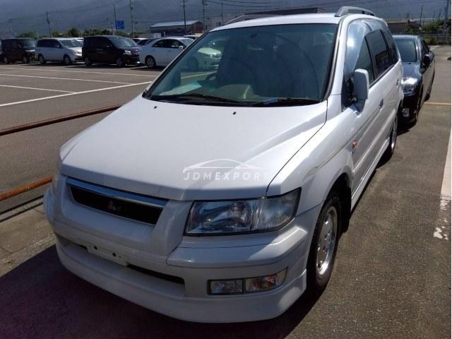 Mitsubishi Chariot Grandis 1999
