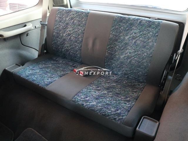 Nissan Prairie 1996 thumbnail 20