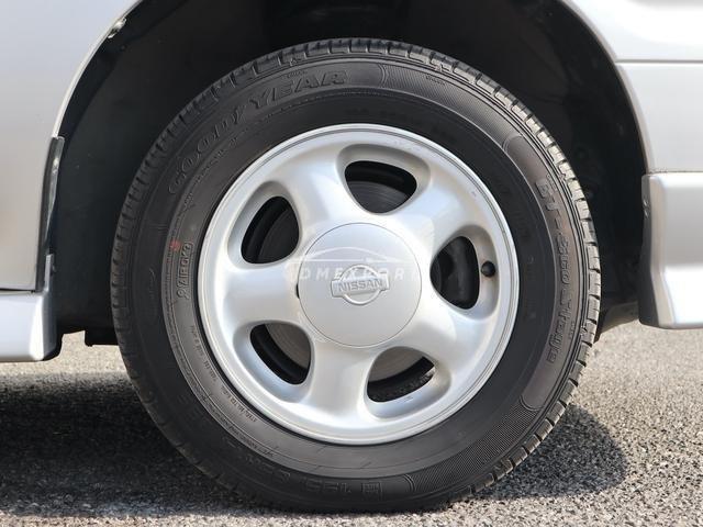 Nissan Prairie 1996 thumbnail 4