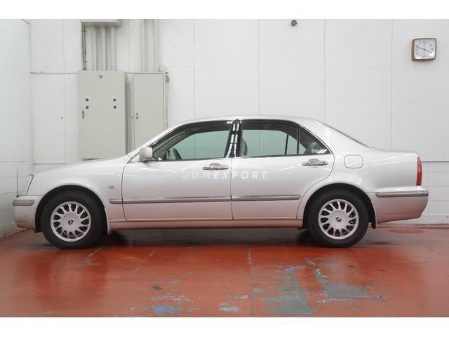 Toyota Progres 1999 thumbnail 13