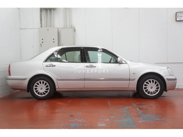 Toyota Progres 1999 thumbnail 4