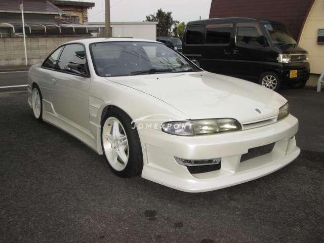 Nissan Silvia 1995 photo 1