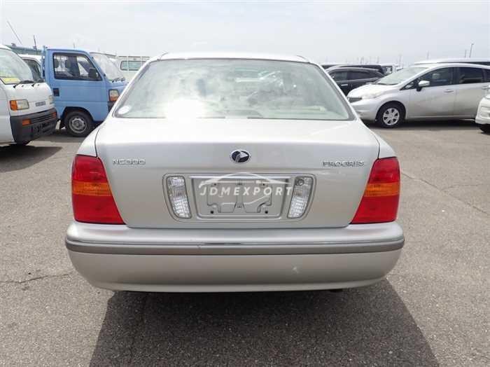 Toyota Progres 1999 thumbnail 8