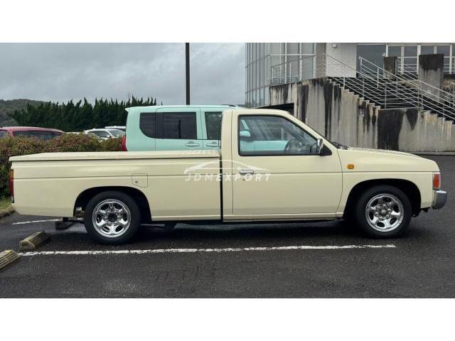 Nissan Datsun Truck 1995 thumbnail 3
