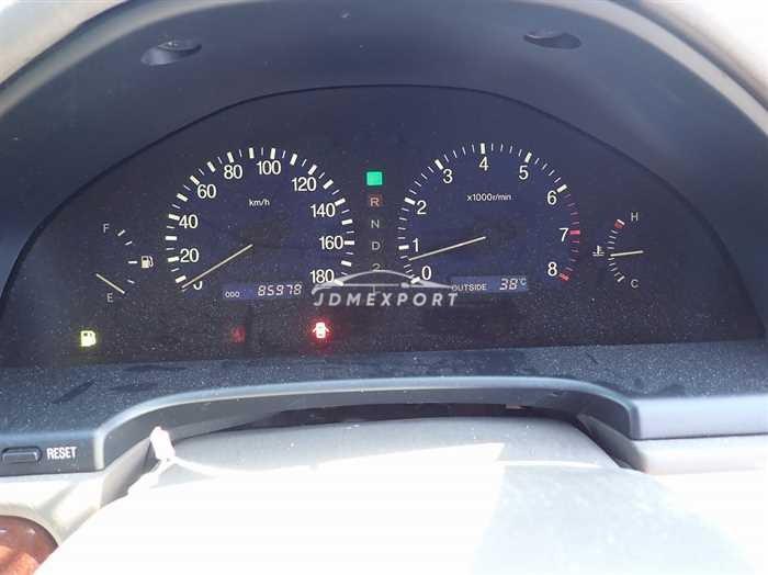 Toyota Progres 2000 thumbnail 27