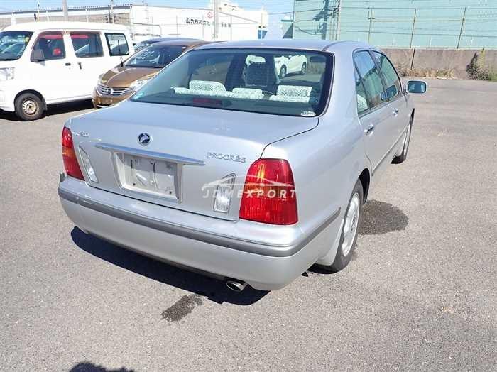 Toyota Progres 2001 thumbnail 5