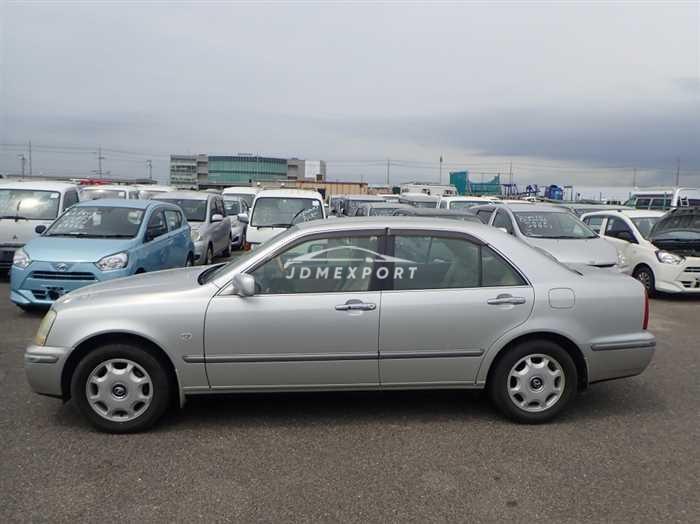 Toyota Progres 2001 thumbnail 4