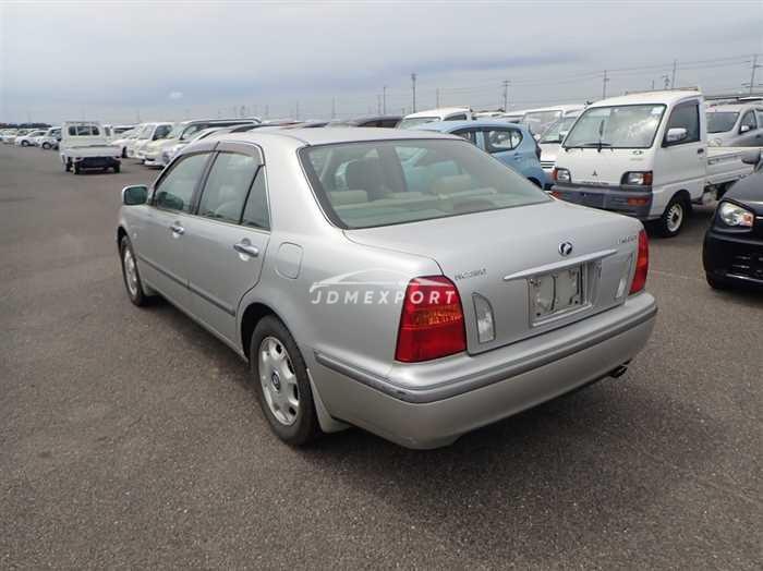 Toyota Progres 2001 thumbnail 6