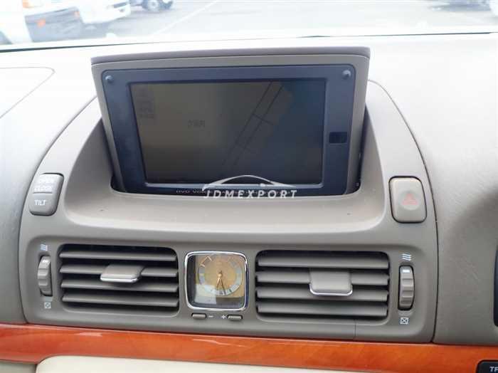Toyota Progres 2001 thumbnail 27