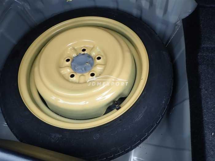 Toyota Progres 2001 thumbnail 12
